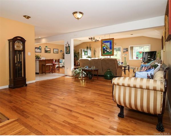 199 Hanson Lane, New Rochelle, NY 10804