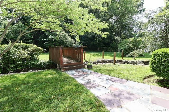 199 Hanson Lane, New Rochelle, NY 10804