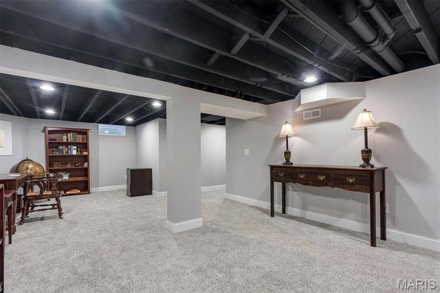1225 Cheshire Lane, Webster Groves, MO 63119
