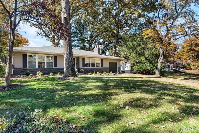1225 Cheshire Lane, Webster Groves, MO 63119