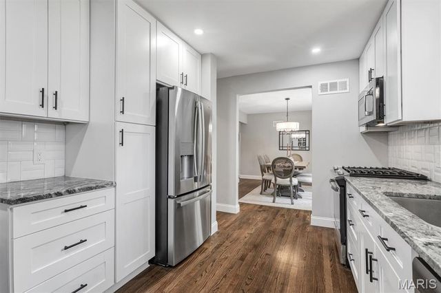 1225 Cheshire Lane, Webster Groves, MO 63119