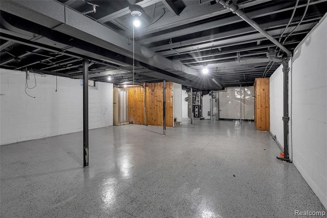 17150 Wakenden, Redford, MI 48240