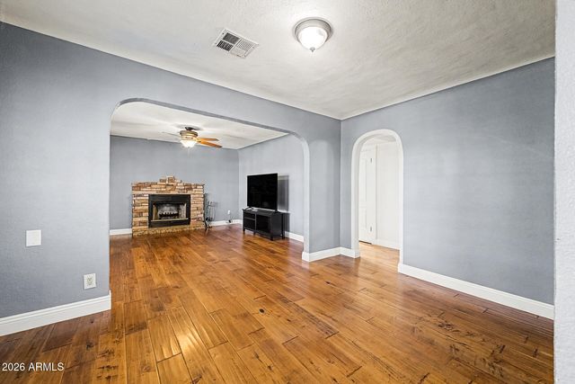 2638 E WILLETTA Street, Phoenix, AZ 85008