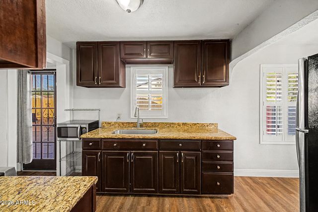 2638 E WILLETTA Street, Phoenix, AZ 85008