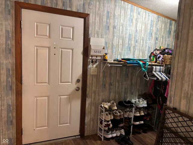 26068 Sanes Creek Road, Laurel, IN 47024