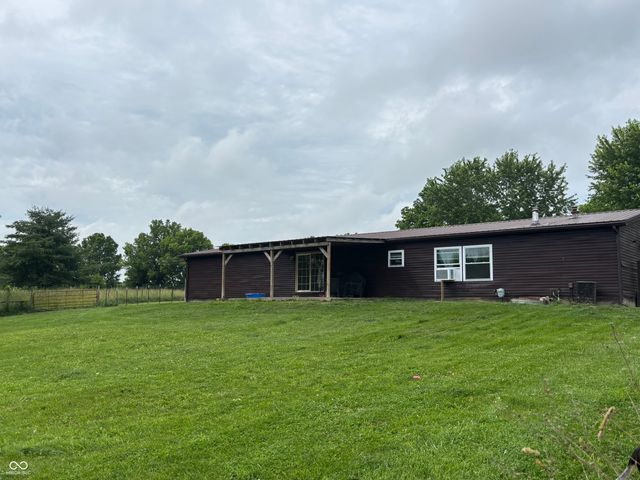 26068 Sanes Creek Road, Laurel, IN 47024