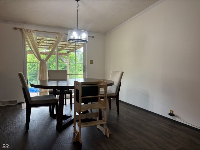 26068 Sanes Creek Road, Laurel, IN 47024