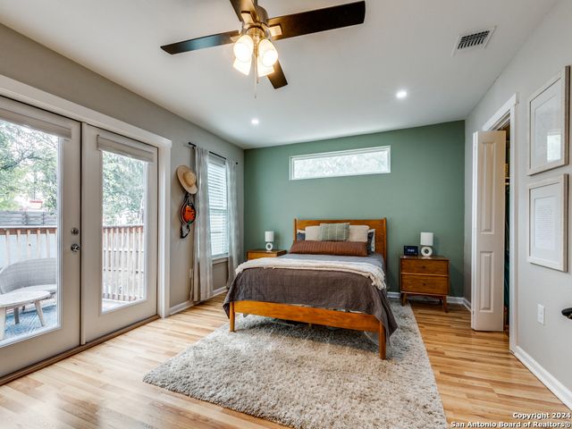 114 New Haven, San Antonio, TX 78209