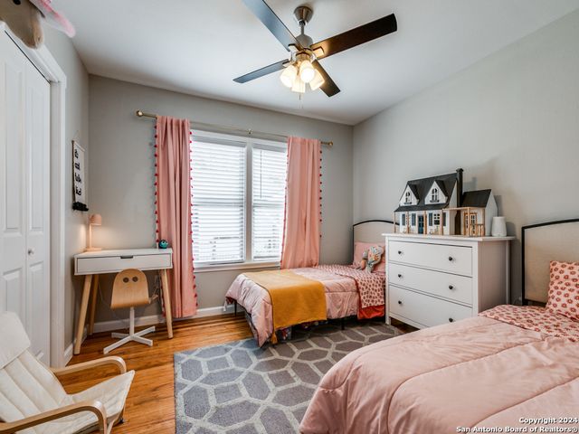 114 New Haven, San Antonio, TX 78209