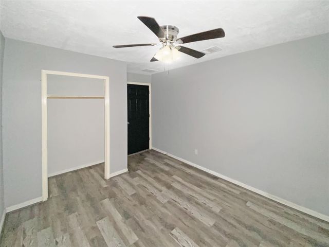 506 Azalea Drive, La Marque, TX 77568
