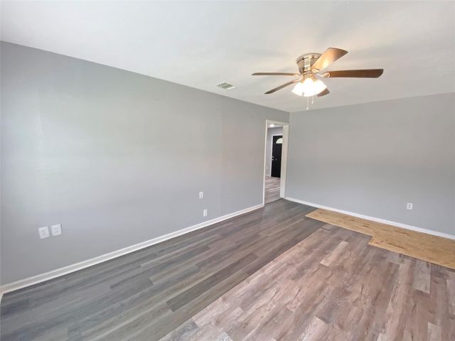 506 Azalea Drive, La Marque, TX 77568