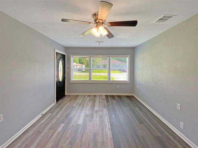 506 Azalea Drive, La Marque, TX 77568