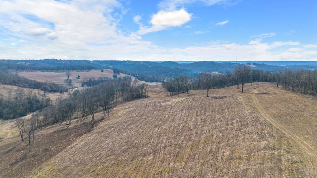 1244 E Jefferson St, Pulaski, TN 38478