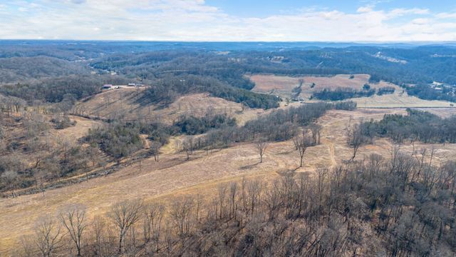 1244 E Jefferson St, Pulaski, TN 38478