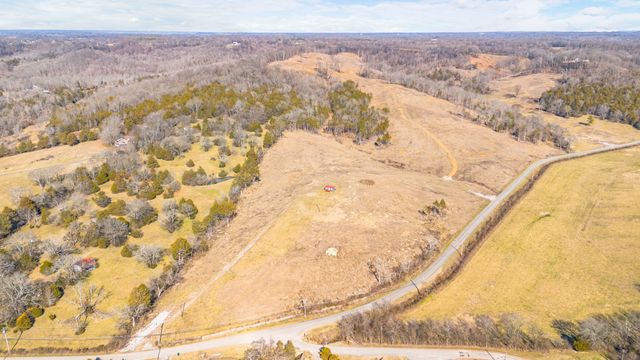 1244 E Jefferson St, Pulaski, TN 38478