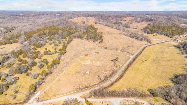 1244 E Jefferson St, Pulaski, TN 38478