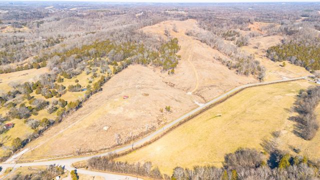 1244 E Jefferson St, Pulaski, TN 38478