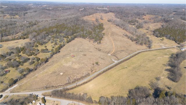 1244 E Jefferson St, Pulaski, TN 38478