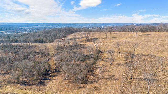 1244 E Jefferson St, Pulaski, TN 38478