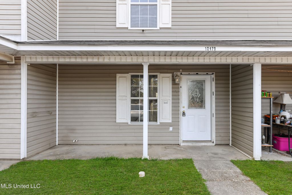 10479 Cal Lane, Gulfport, MS 39503