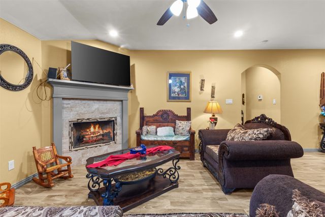 816 Elmo Drive, Seagoville, TX 75159