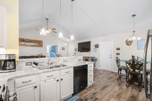 606 Leprachaun Ln., Murrells Inlet, SC 29576