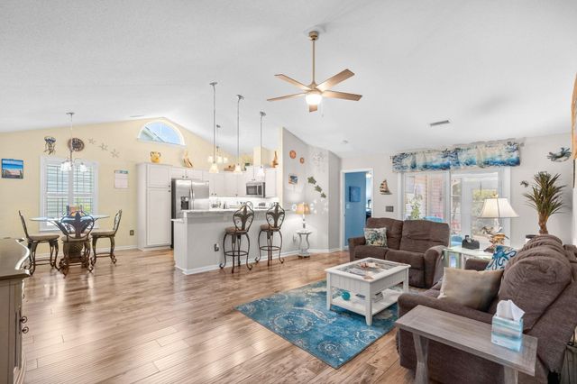 606 Leprachaun Ln., Murrells Inlet, SC 29576