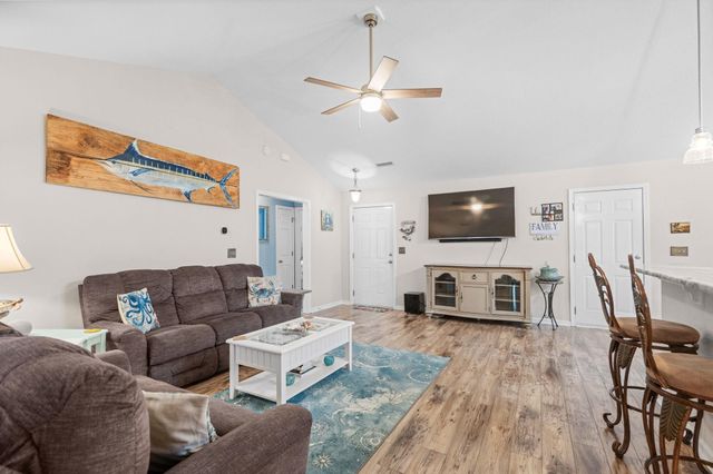 606 Leprachaun Ln., Murrells Inlet, SC 29576