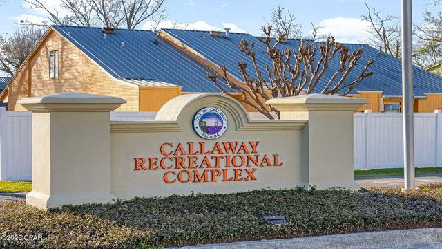 8401 Park Place Drive, Panama City, FL 32404