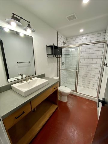 111 S Main Street, Springdale, AR 72764