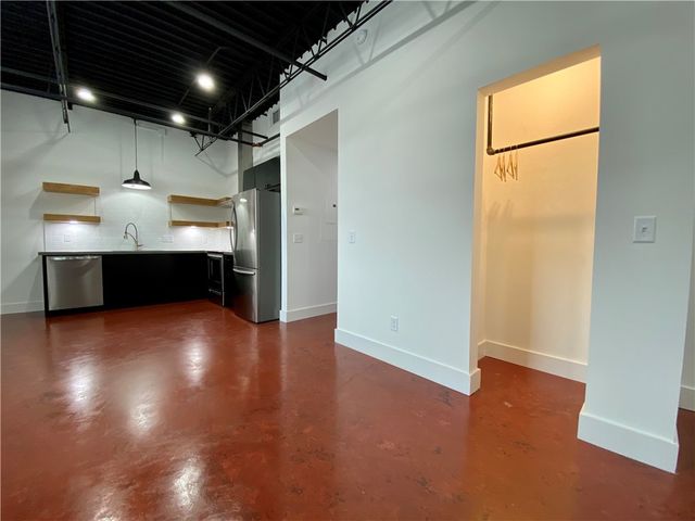 111 S Main Street, Springdale, AR 72764