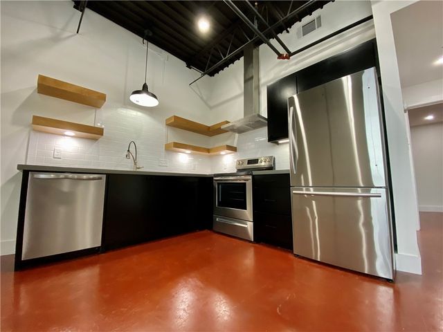 111 S Main Street, Springdale, AR 72764