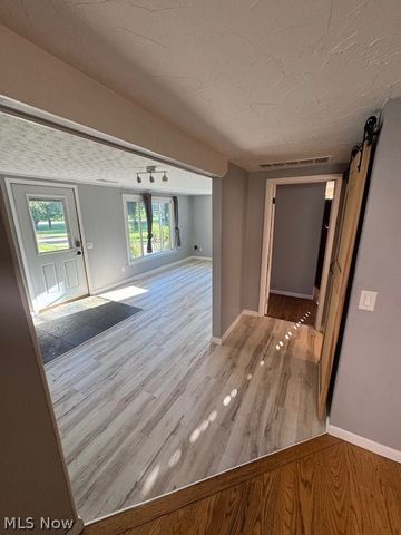 12484 Jackson Drive, Burton, OH 44021