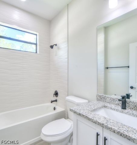 117 Desoto BLVD N, Naples, FL 34120