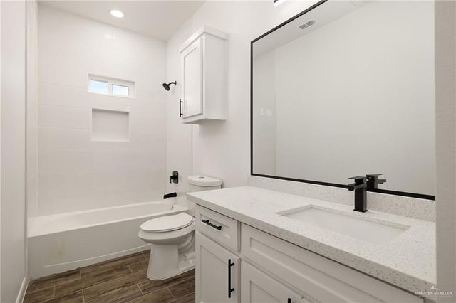 5601 Ozark Avenue, Mcallen, TX 78504