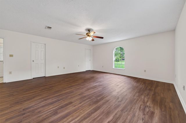 418 Texas Street, Tomball, TX 77375