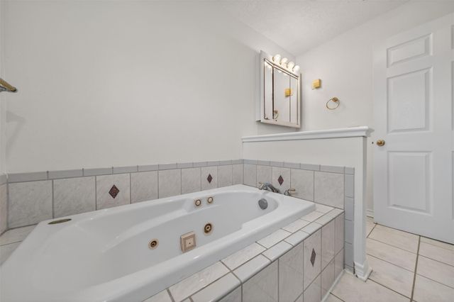 418 Texas Street, Tomball, TX 77375