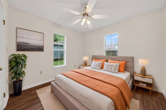 418 Texas Street, Tomball, TX 77375