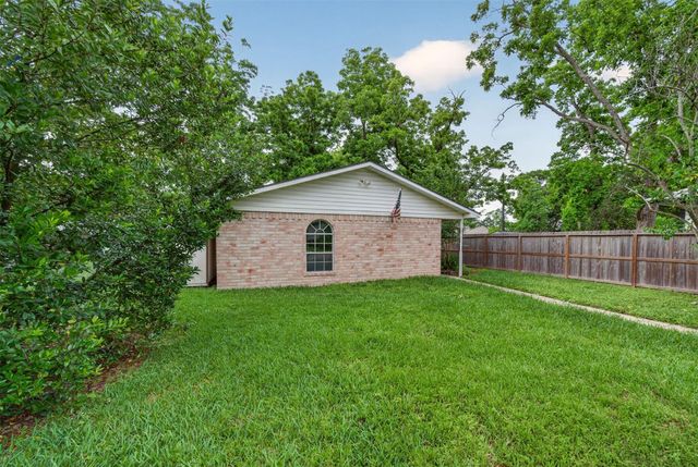 418 Texas Street, Tomball, TX 77375