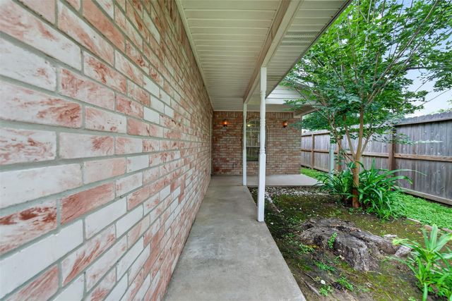 418 Texas Street, Tomball, TX 77375