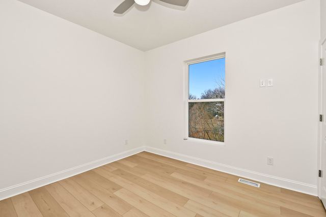 845 S Black Sands Avenue, Nixa, MO 65714