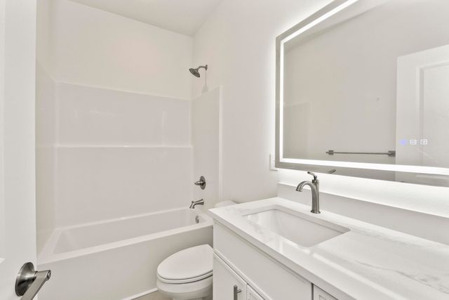 845 S Black Sands Avenue, Nixa, MO 65714