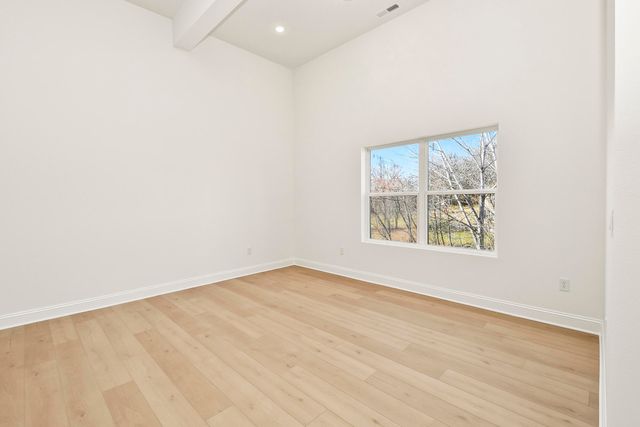 845 S Black Sands Avenue, Nixa, MO 65714