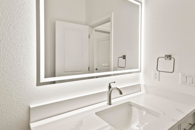 845 S Black Sands Avenue, Nixa, MO 65714