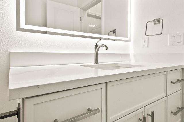 845 S Black Sands Avenue, Nixa, MO 65714