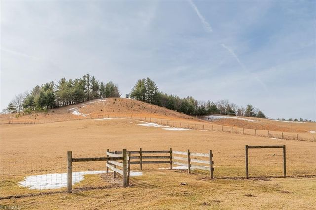 5297 Comers Rock Road, Elk Creek, VA 24326