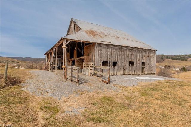 5297 Comers Rock Road, Elk Creek, VA 24326