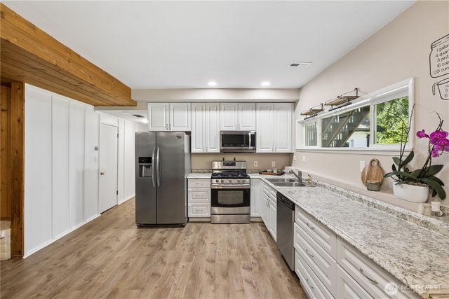13227 Lake Kathleen Road SE, Renton, WA 98059
