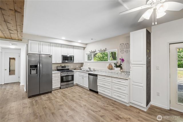 13227 Lake Kathleen Road SE, Renton, WA 98059