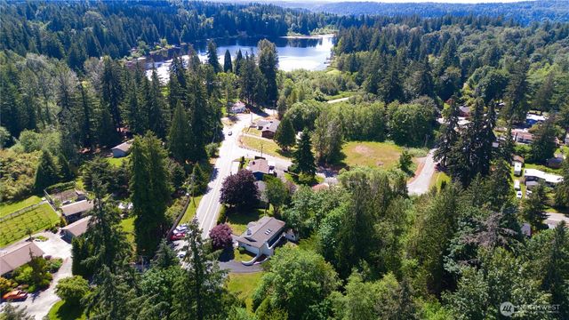 13227 Lake Kathleen Road SE, Renton, WA 98059